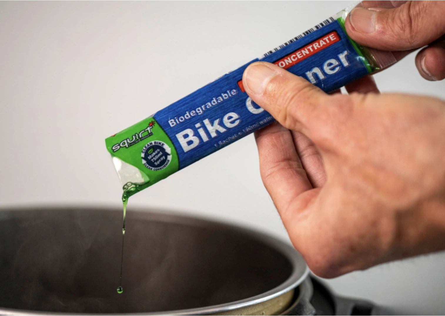 Sachet de nettoyant vélo biodégradable super-concentré Squirt